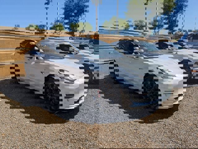 Used 2020 Tesla Model 3 Performance image 4