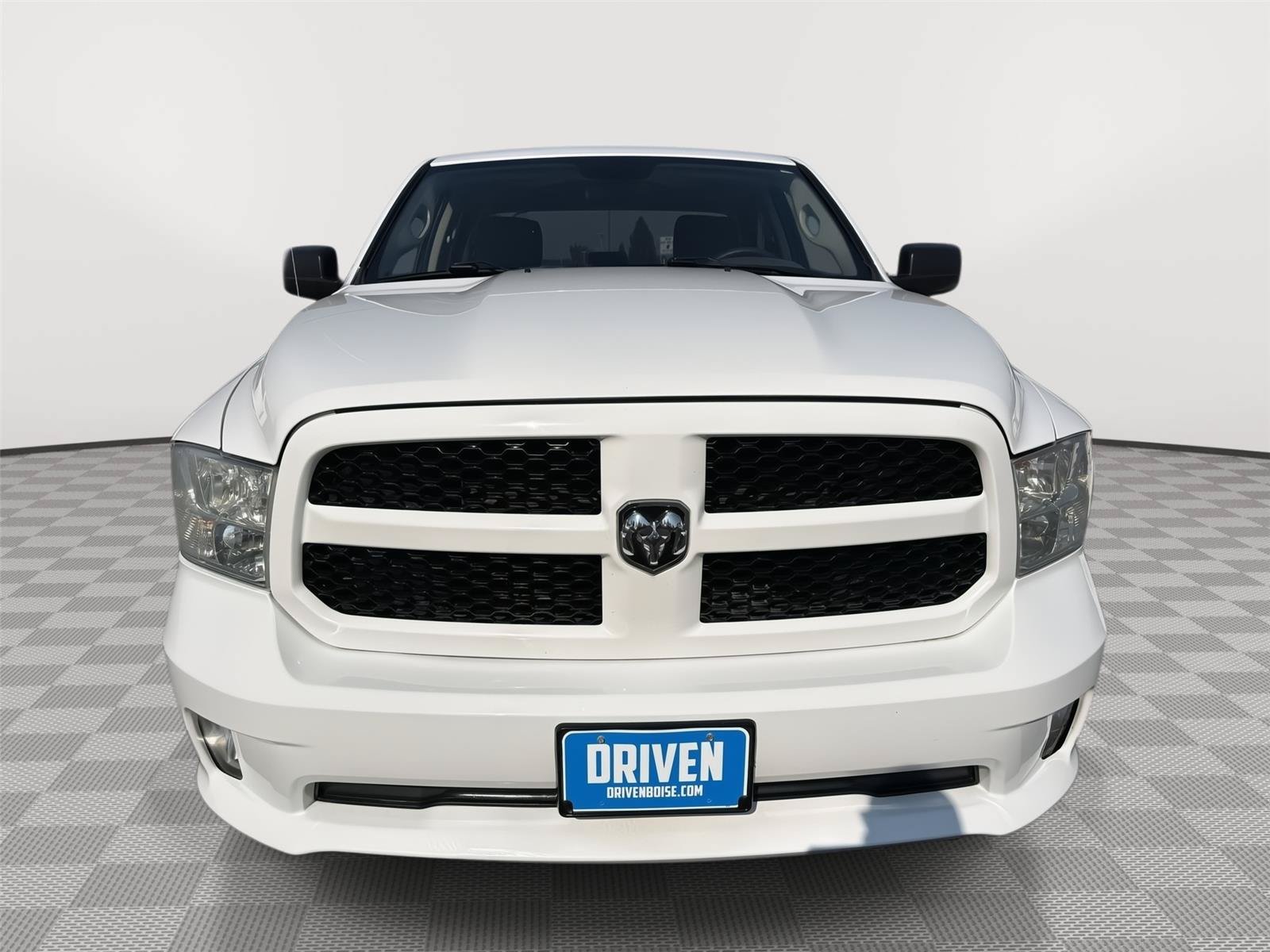 Used 2018 RAM 1500 Express w/ Express Value Package AWD/4WD image 2