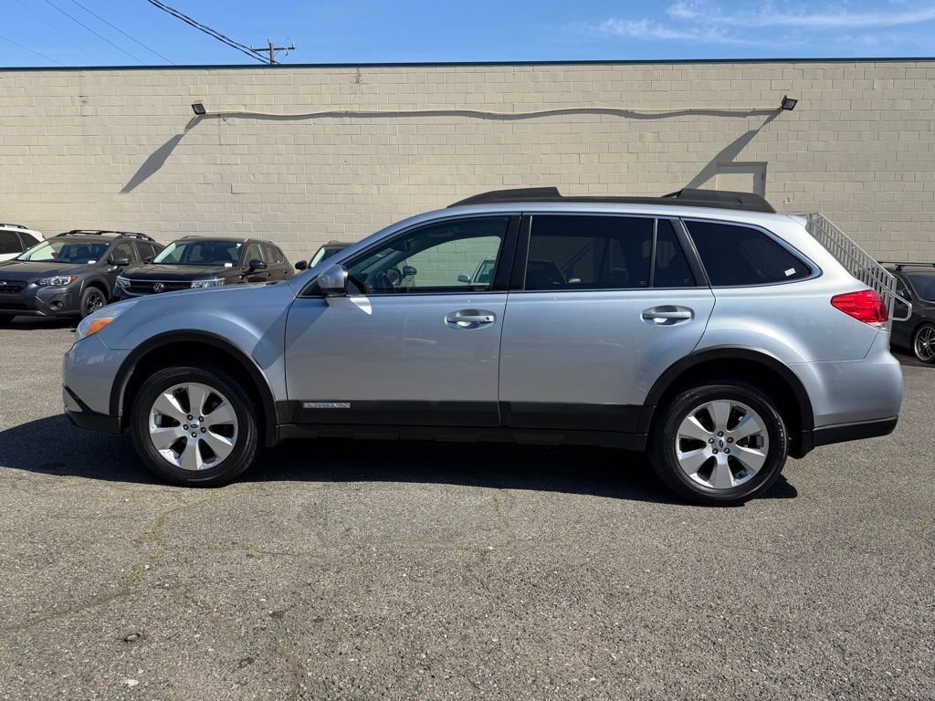 Used 2012 Subaru Outback 2.5i Limited w/ Moonroof Pkg AWD/4WD image 4