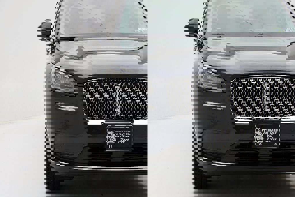 Used 2022 Lincoln Corsair Reserve w/ Equipment Group 201A image 5