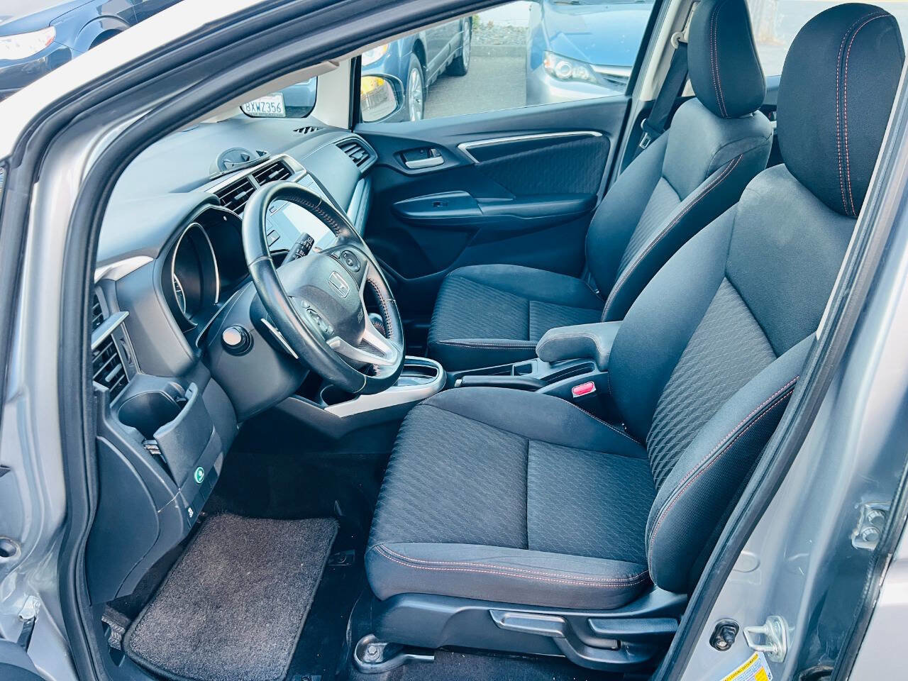 Used 2018 Honda Fit Sport image 13