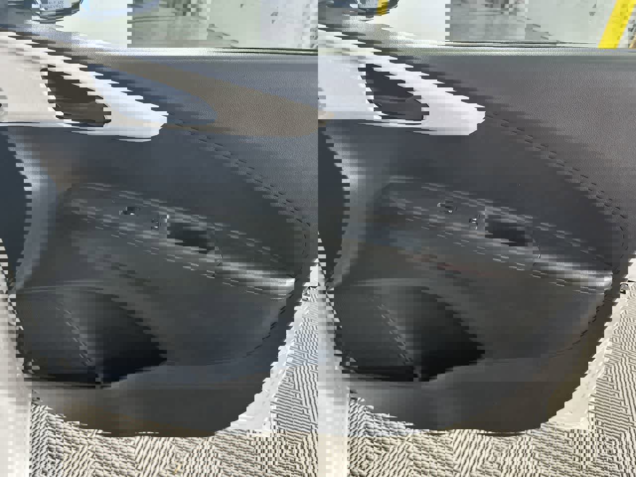 Used 2017 Chevrolet Spark LT FWD image 21