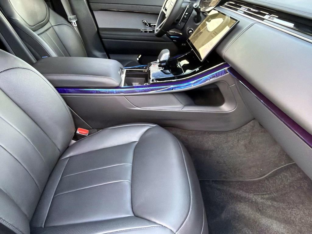 New 2026 Land Rover Range Rover Sport Dynamic SE image 11