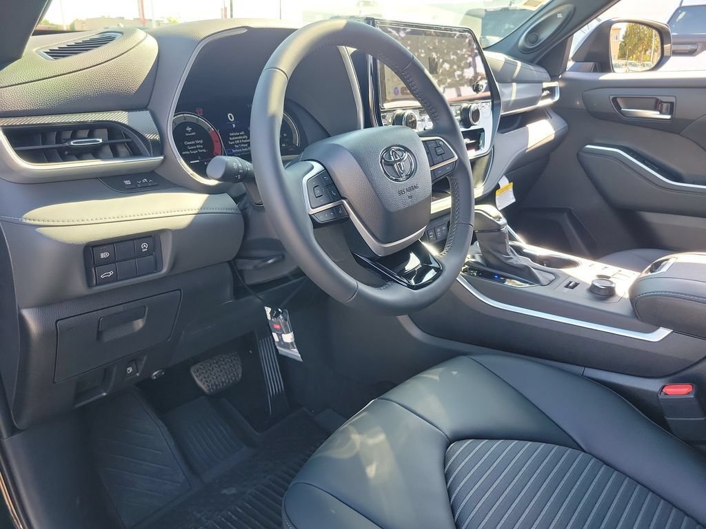 New 2026 Toyota Highlander XSE AWD/4WD image 20