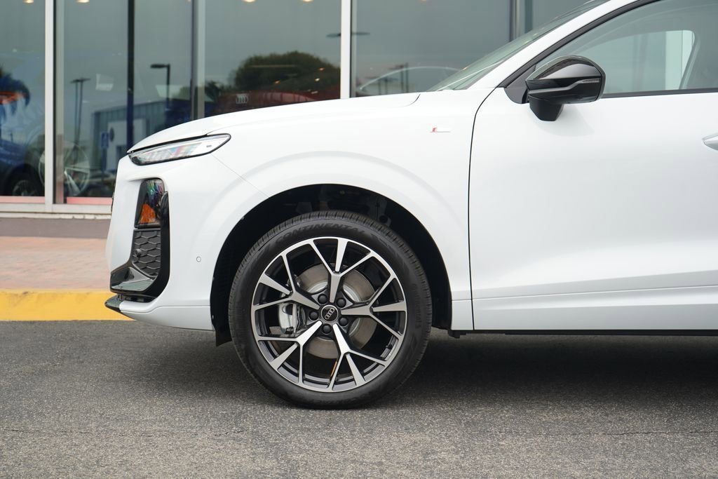 New 2026 Audi Q3 quattro 2.0T image 2