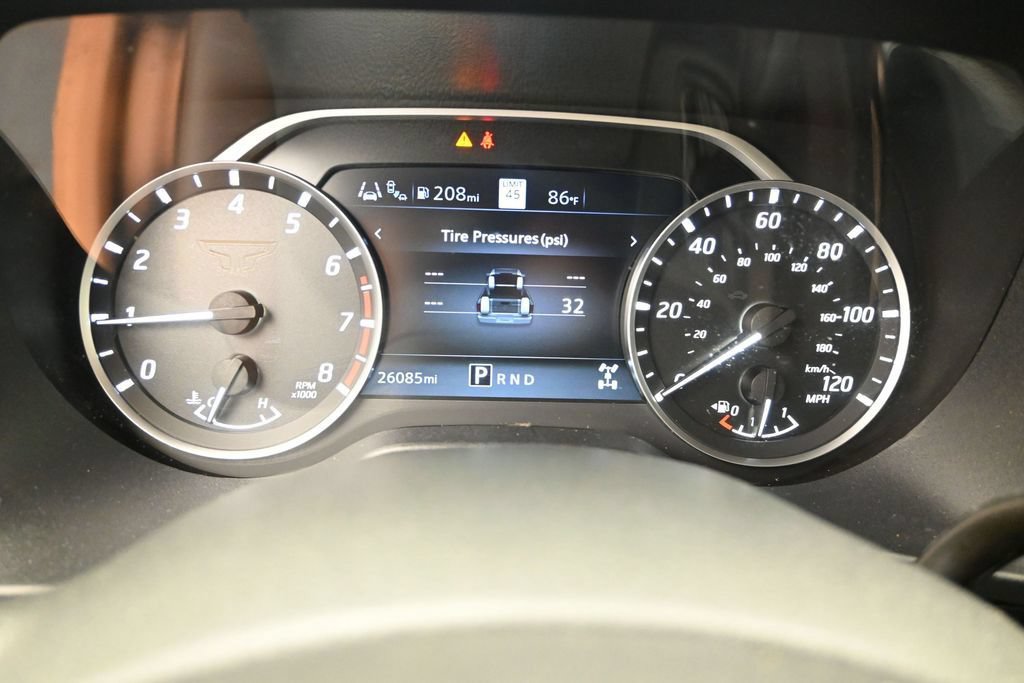 Used 2024 Nissan Titan Platinum Reserve w/ Moonroof Package AWD/4WD image 23