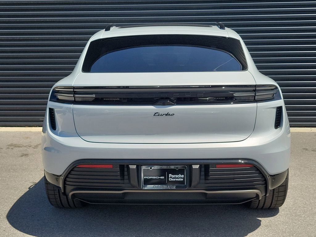 New 2026 Porsche Macan Turbo Electric AWD/4WD image 4