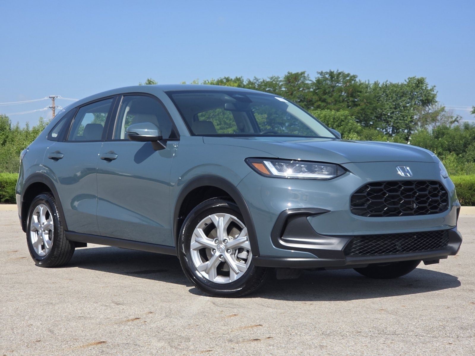 Used 2025 Honda HR-V LX image 2