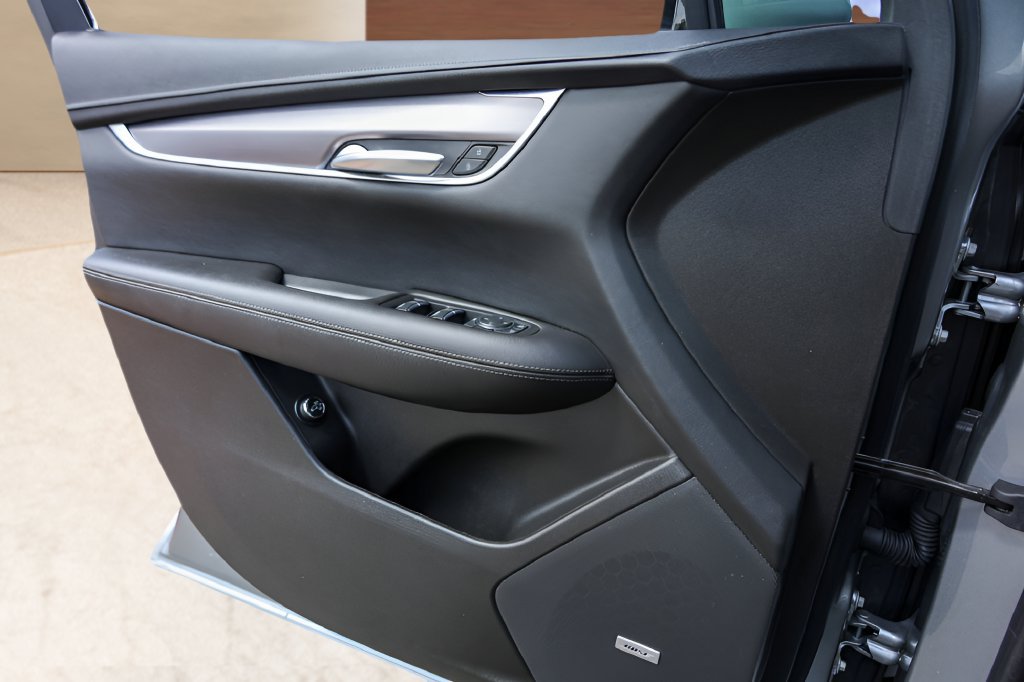 Certified 2024 Cadillac XT5 Luxury FWD image 21
