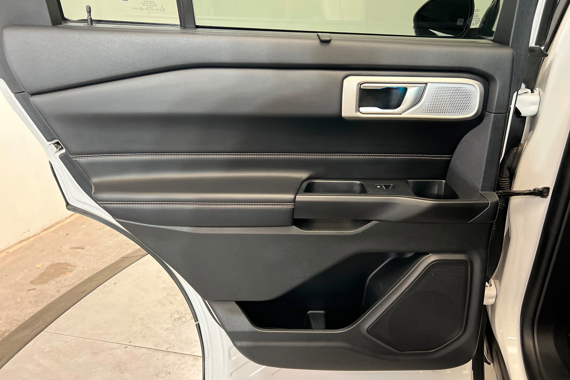 Used 2020 Ford Explorer ST w/ Premium Technology Package image 18