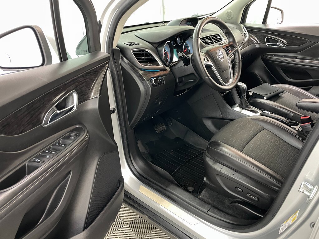 Used 2015 Buick Encore AWD image 17