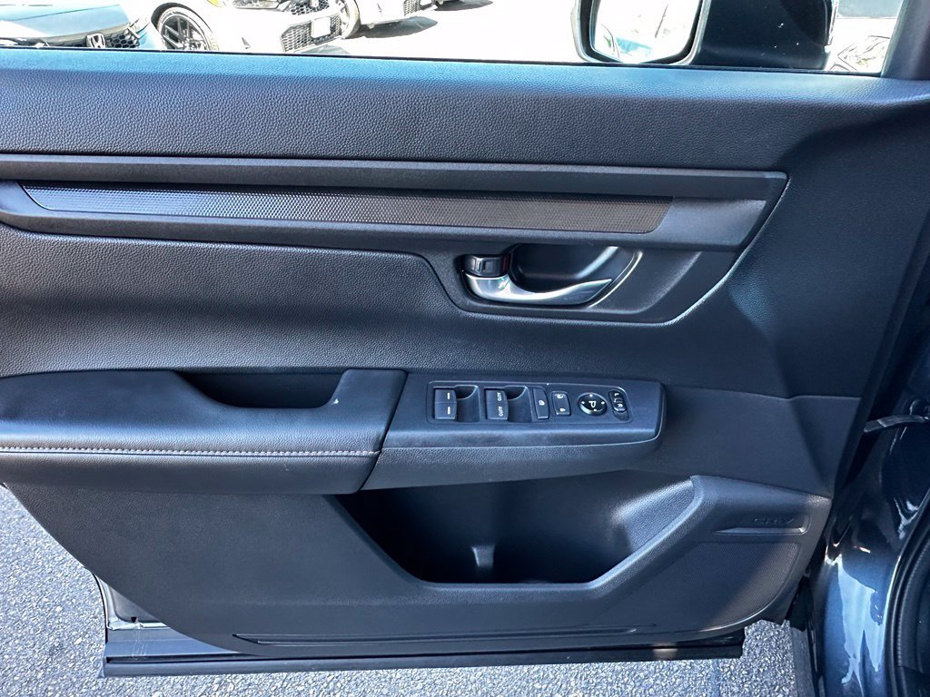 Used 2025 Honda CR-V Sport image 27