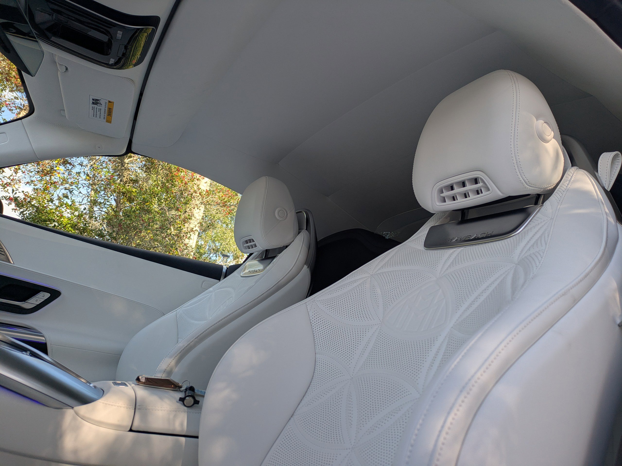 New 2026 Mercedes-Benz Maybach SL 680 image 17