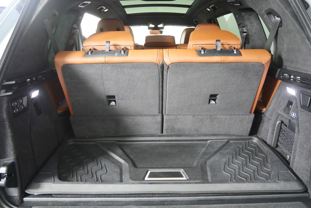 Certified 2025 BMW X7 M60i image 19