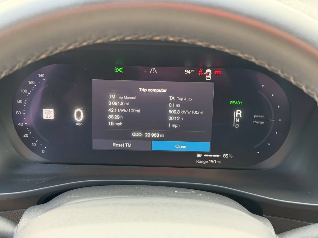 Certified 2023 Volvo C40 P8 Recharge Ultimate w/ Protection Package Premier AWD/4WD image 15