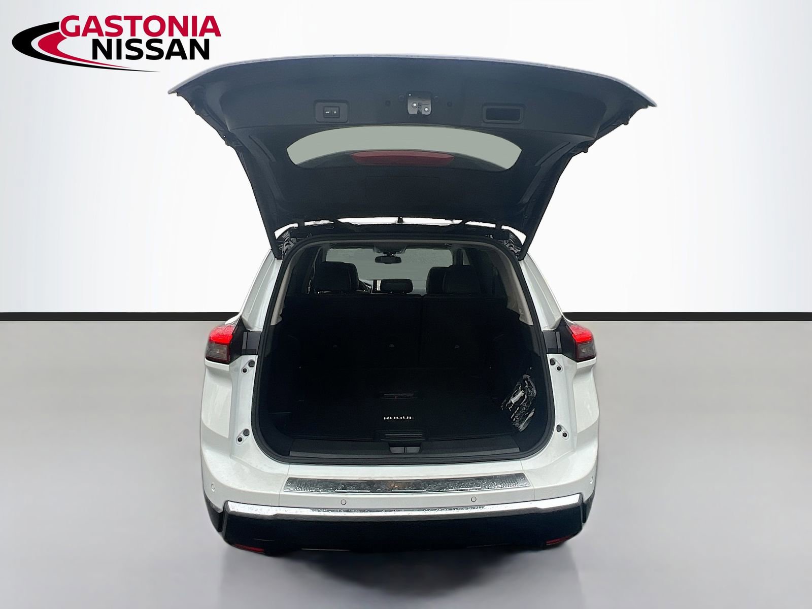 Used 2026 Nissan Rogue Platinum w/ Platinum Premium Package image 36