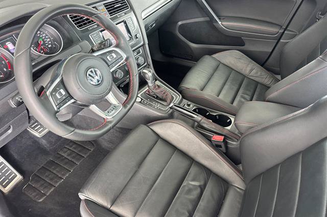 Used 2015 Volkswagen GTI SE w/ Lighting Package (SEL) FWD image 9