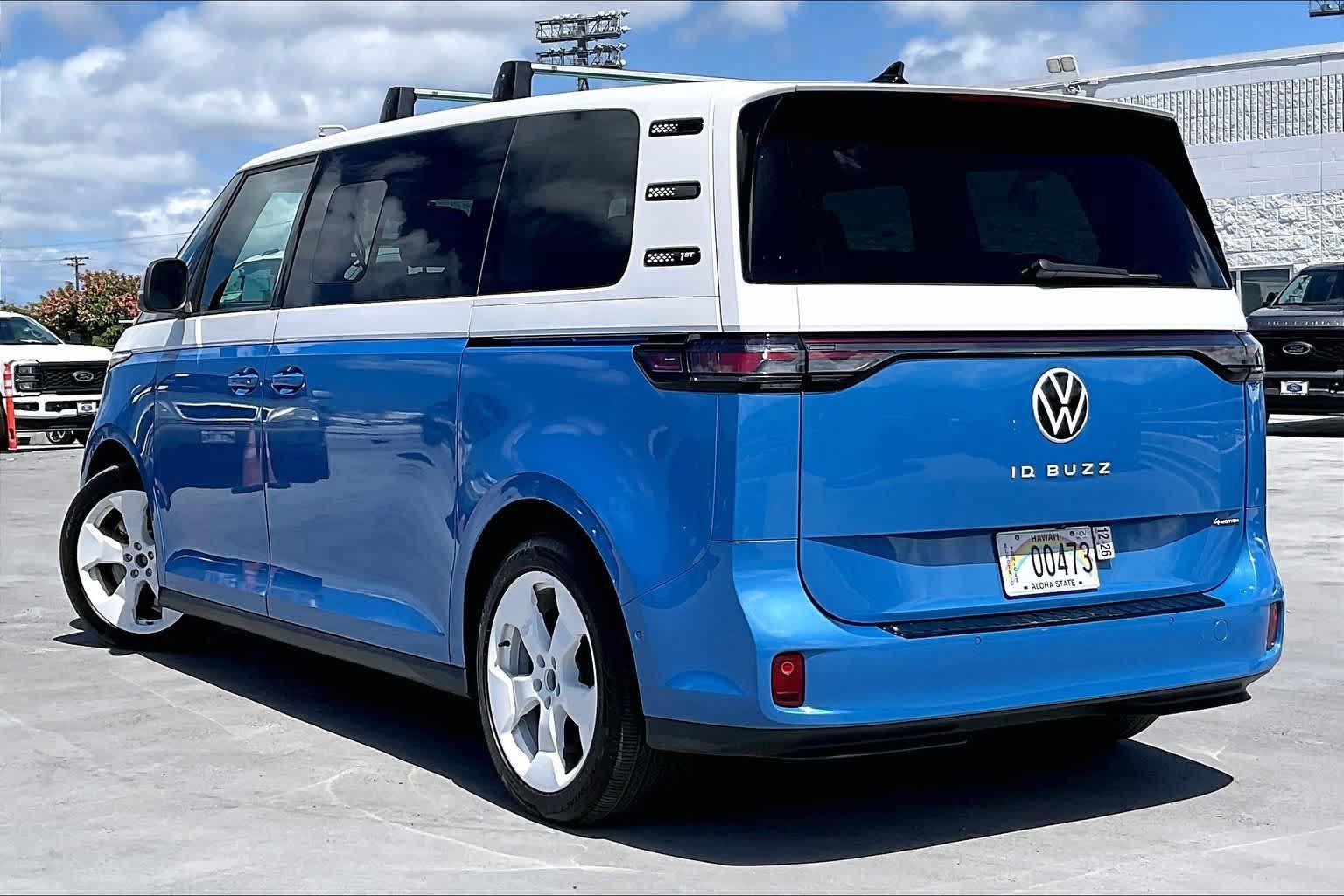 Used 2025 Volkswagen ID. Buzz 1st Edition AWD/4WD image 4