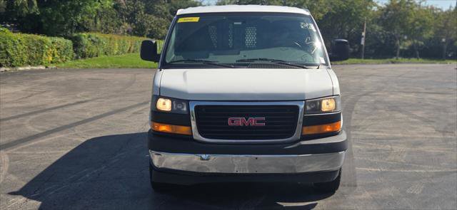 Used 2017 GMC Savana 2500 image 7