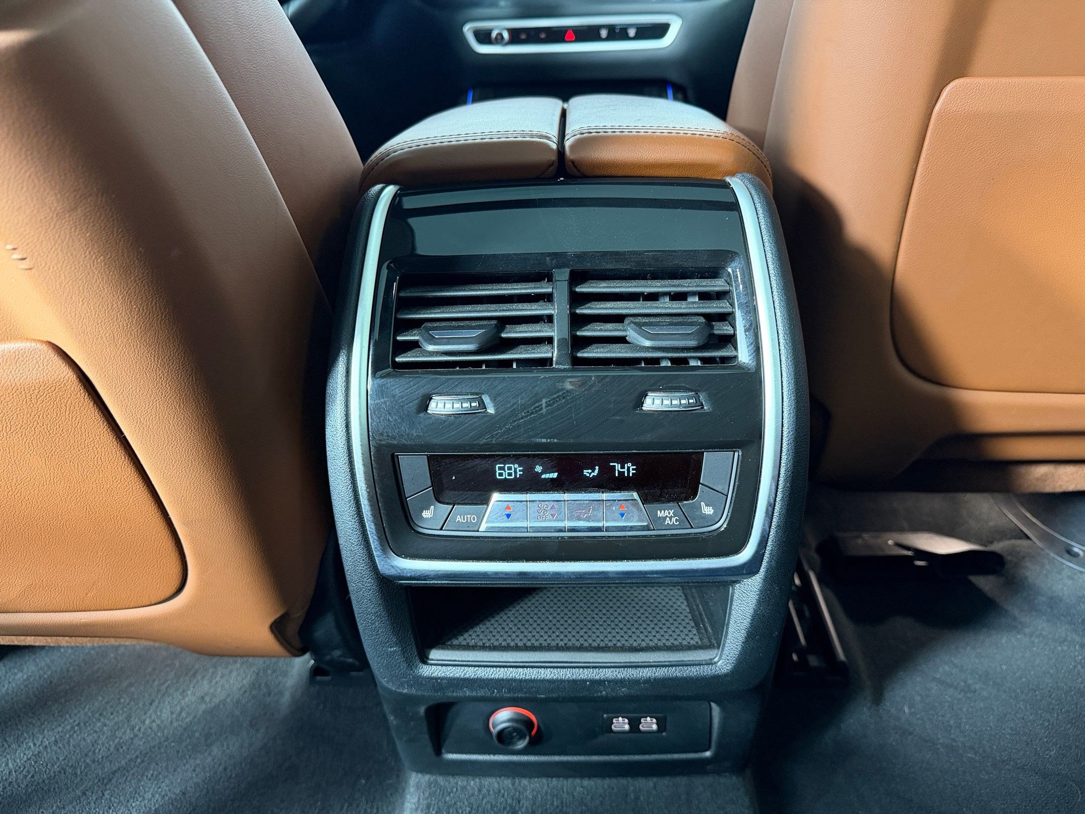 Certified 2024 BMW X7 M60i w/ Executive Package image 30