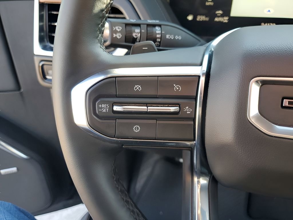 Used 2025 GMC Yukon Denali image 34