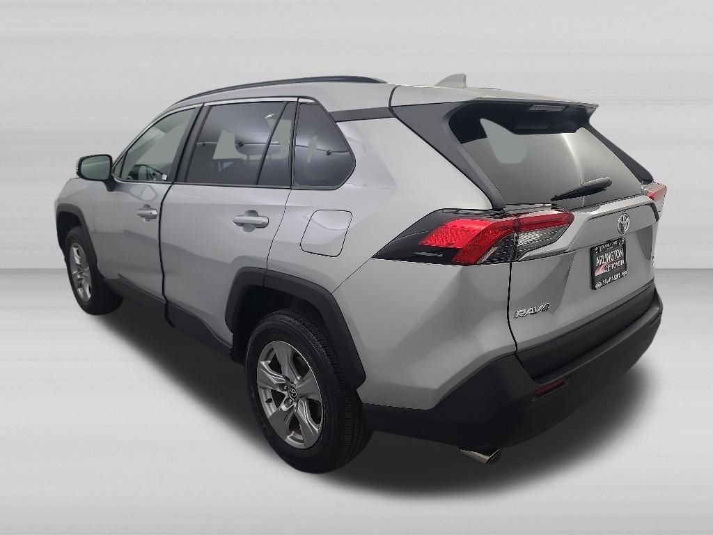 Used 2025 Toyota RAV4 XLE AWD/4WD image 7