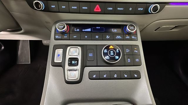 Used 2024 Hyundai Palisade Limited AWD/4WD image 21