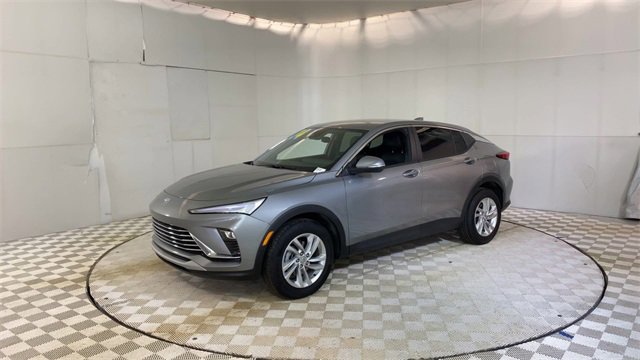 Used 2024 Buick Envista Preferred w/ Convenience I Package image 4