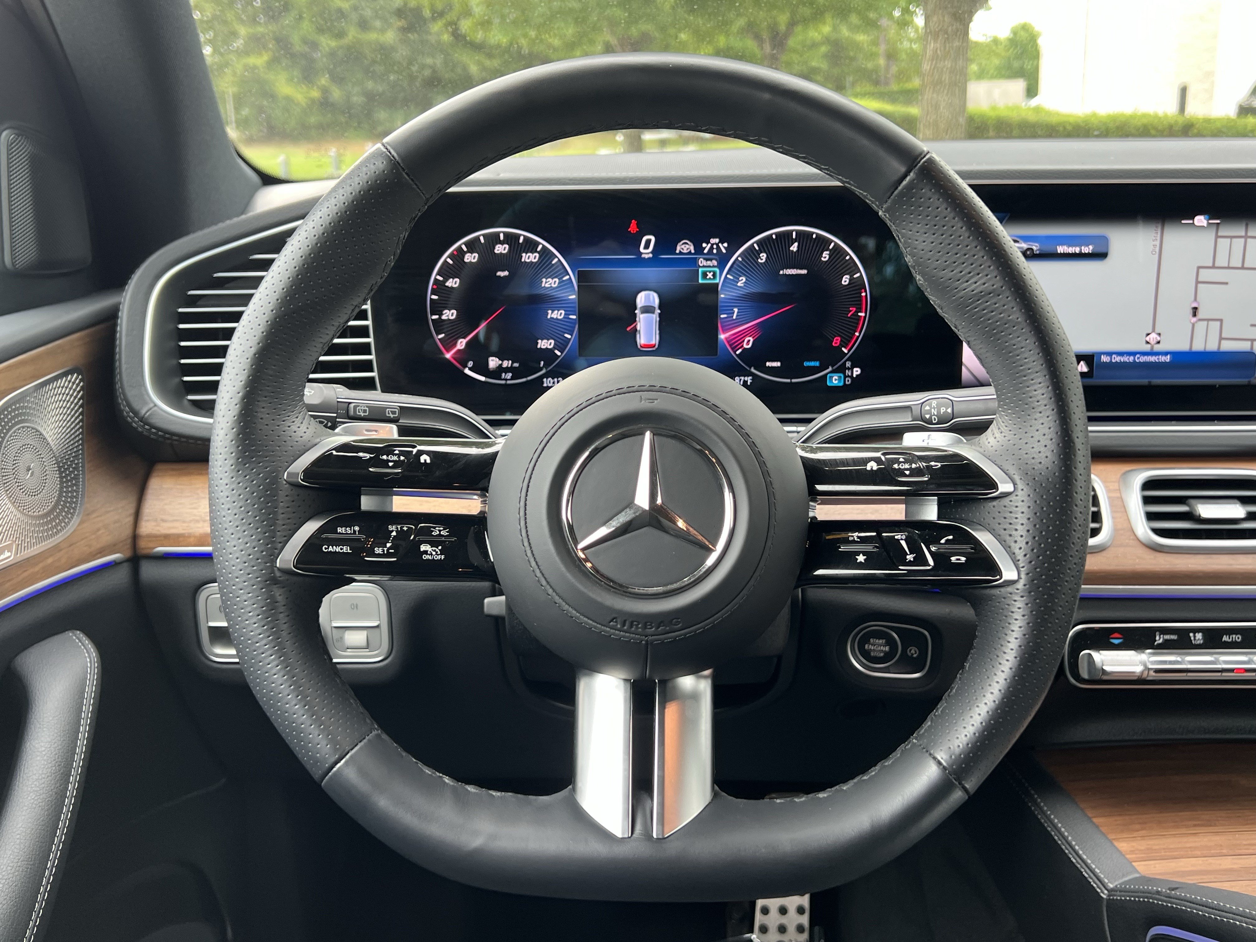 Used 2025 Mercedes-Benz GLS 450 4MATIC w/ AMG Line Exterior image 14