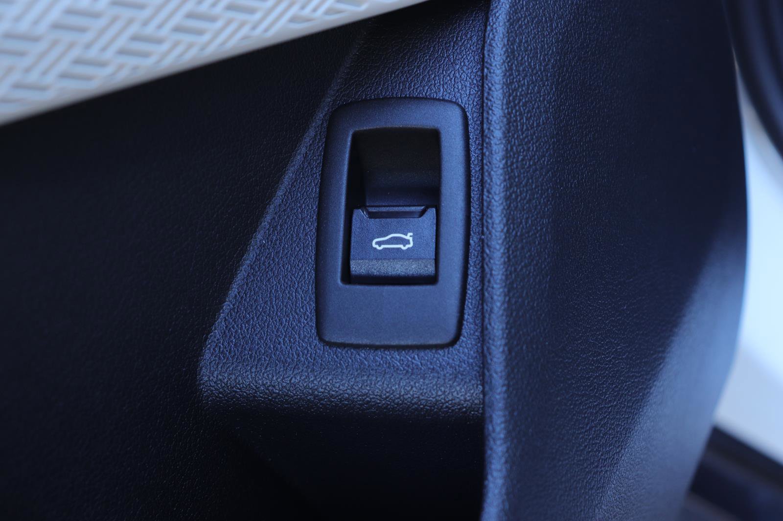 Used 2026 BMW X1 xDrive28i w/ Technology Package image 27