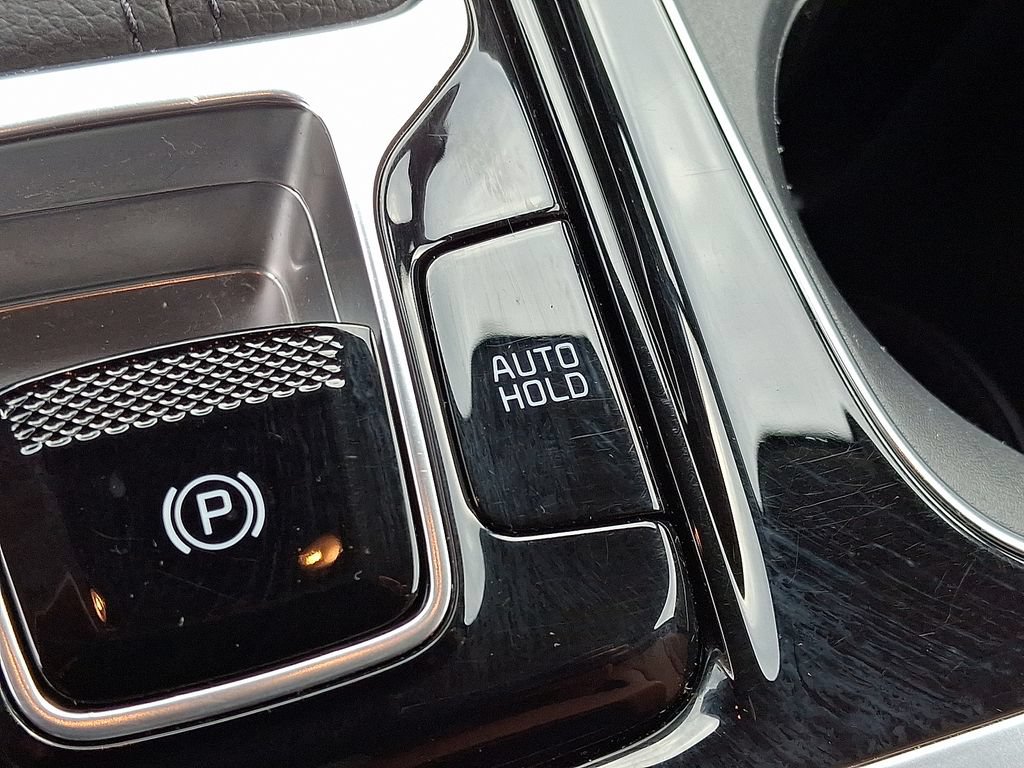 Used 2024 Kia Carnival SX FWD image 25