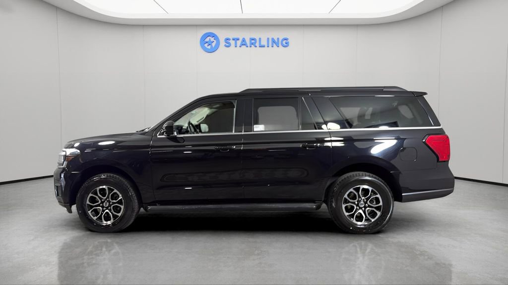 Used 2024 Ford Expedition Max XLT AWD/4WD image 3