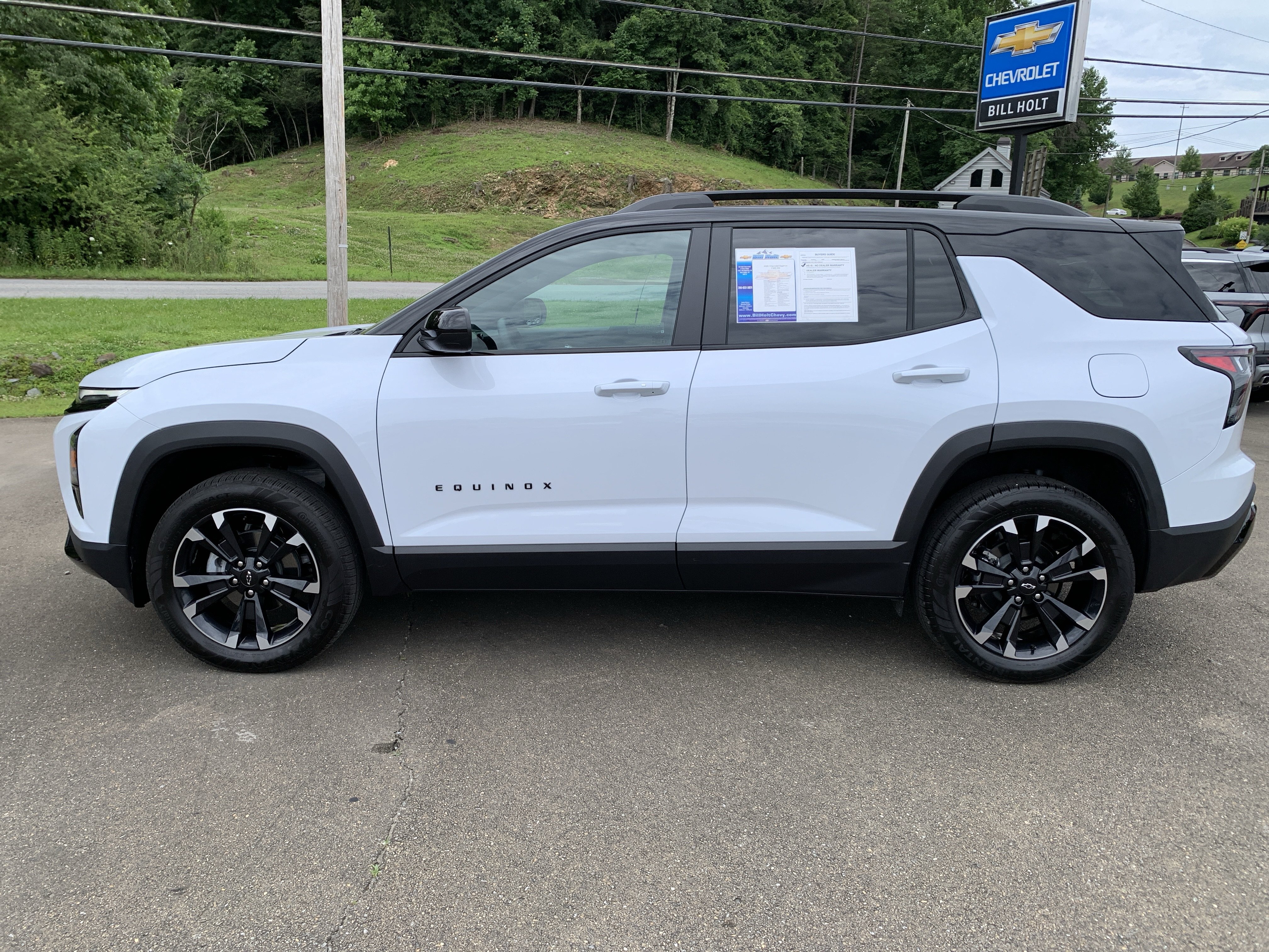 Used 2026 Chevrolet Equinox RS FWD image 12
