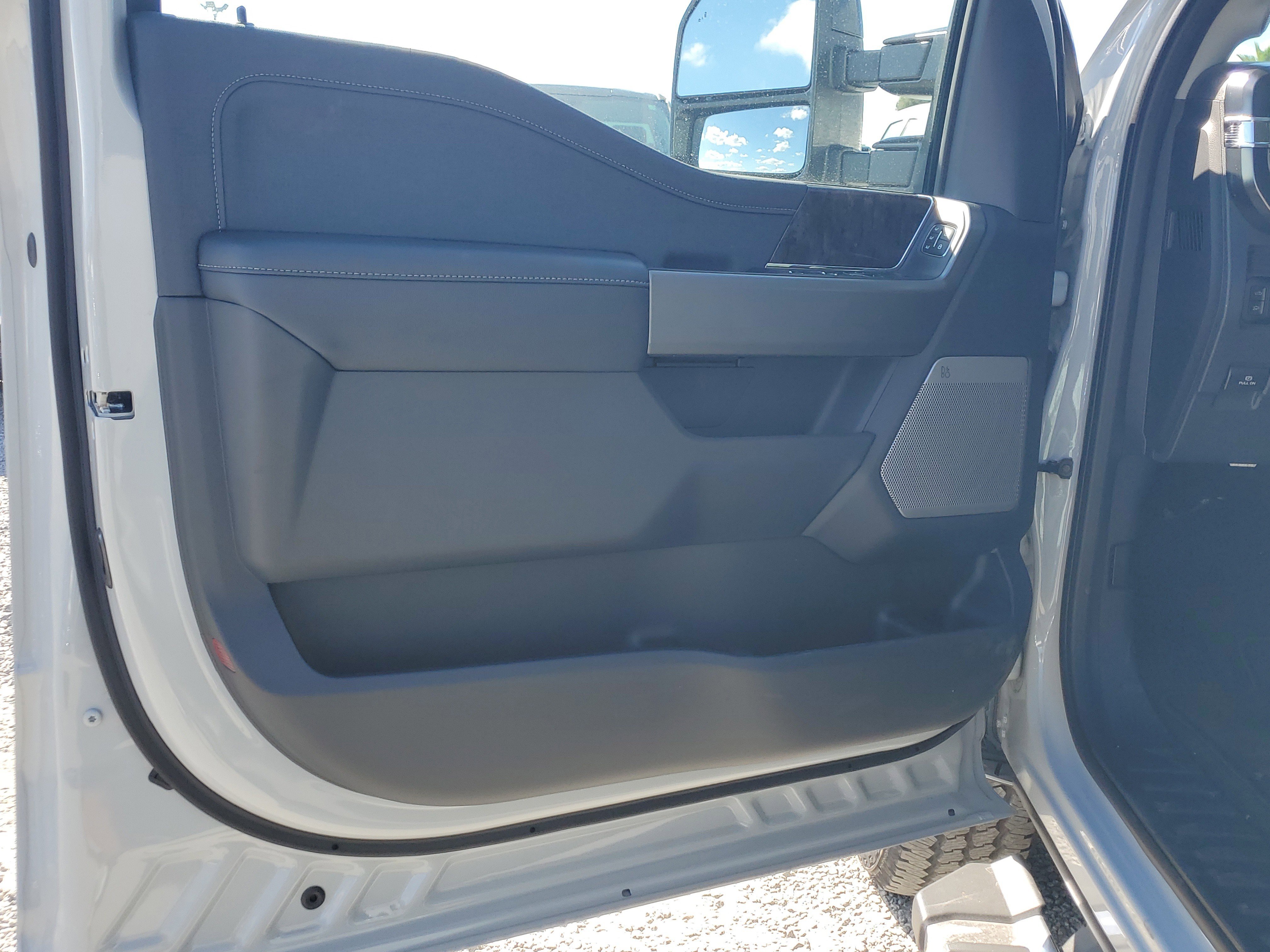 New 2026 Ford F250 Lariat image 16