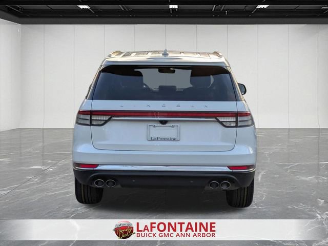 Used 2022 Lincoln Aviator Reserve image 4