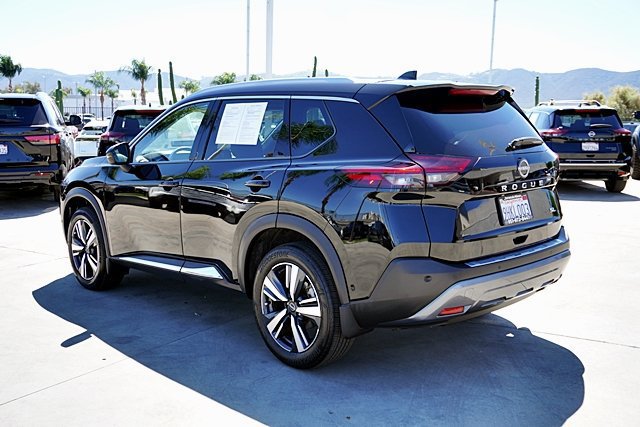 Certified 2023 Nissan Rogue SL w/ SL Premium Package FWD image 6