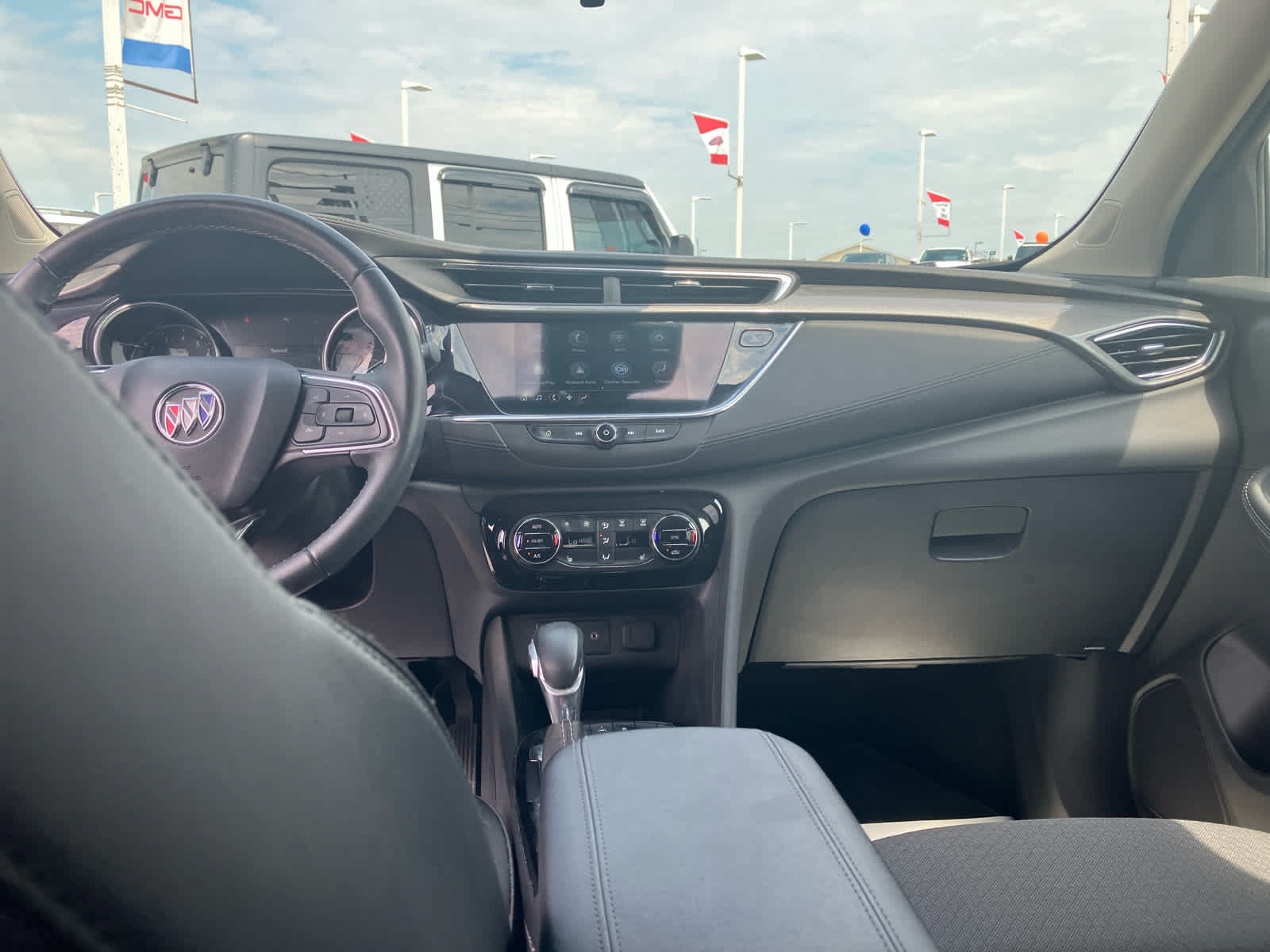 Used 2023 Buick Encore GX Select FWD image 32
