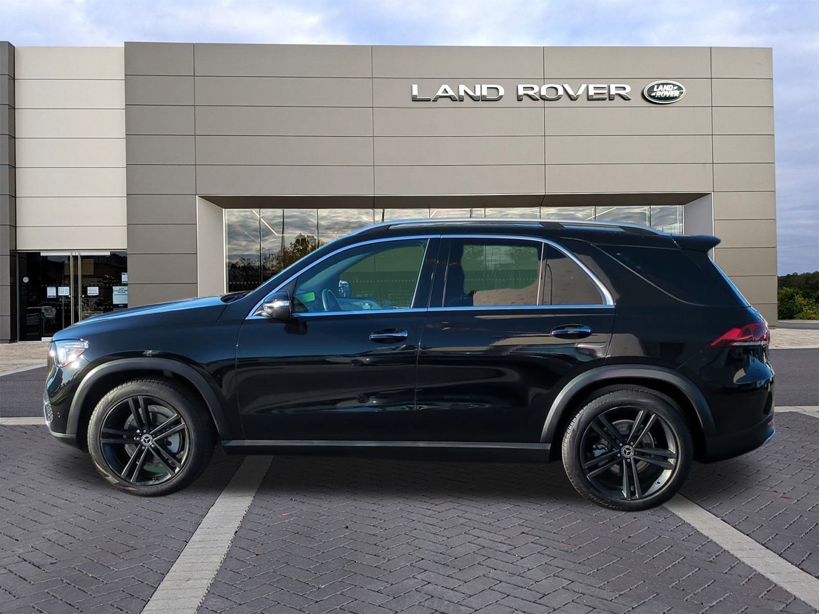 Used 2022 Mercedes-Benz GLE 350 4MATIC image 8