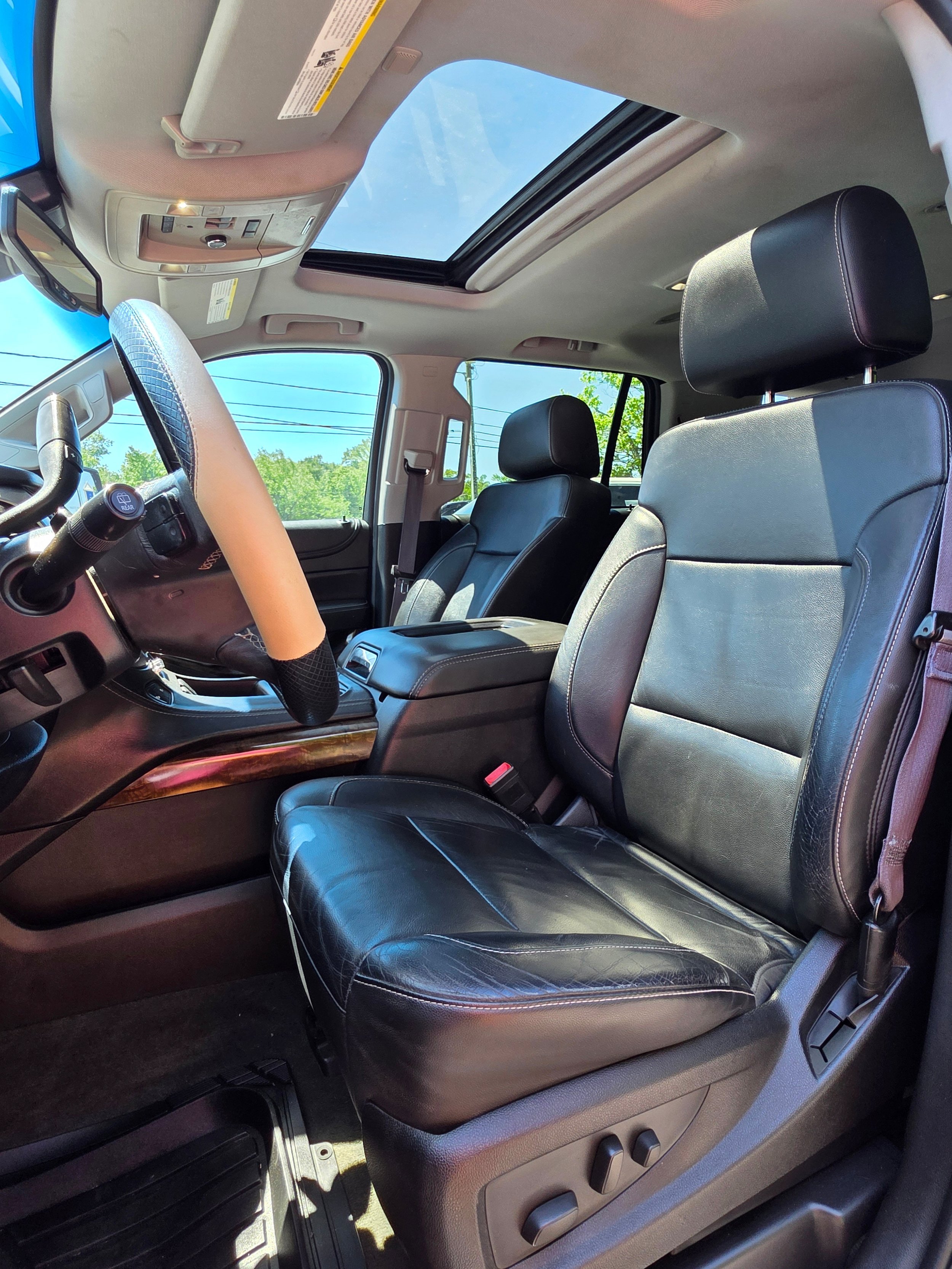 Used 2015 Chevrolet Tahoe LT RWD image 13