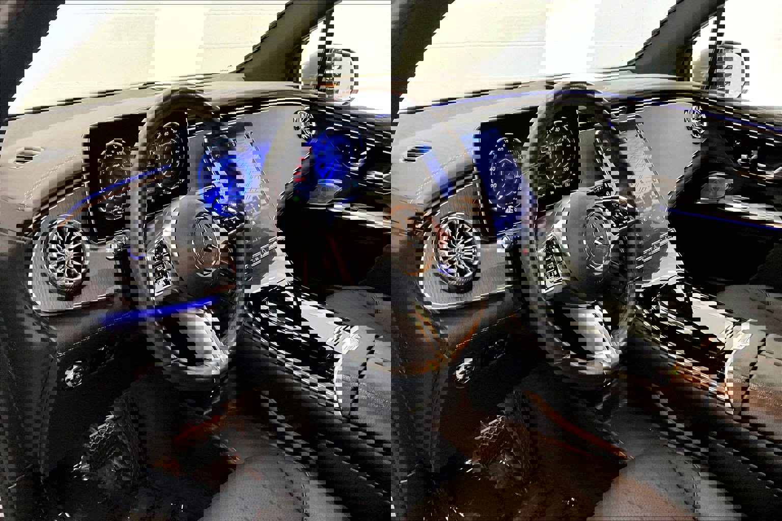 Certified 2023 Mercedes-Benz EQE 350+ 4MATIC SUV image 18