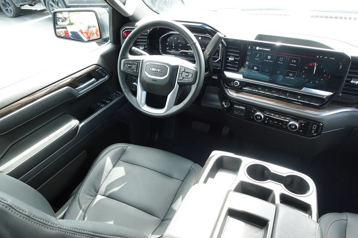 Used 2025 GMC Sierra 1500 Elevation AWD/4WD image 40