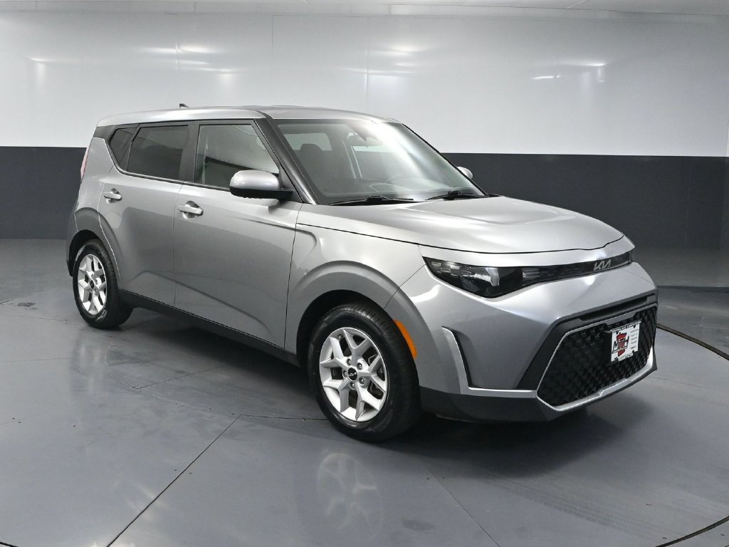 Used 2023 Kia Soul LX w/ LX Technology Package