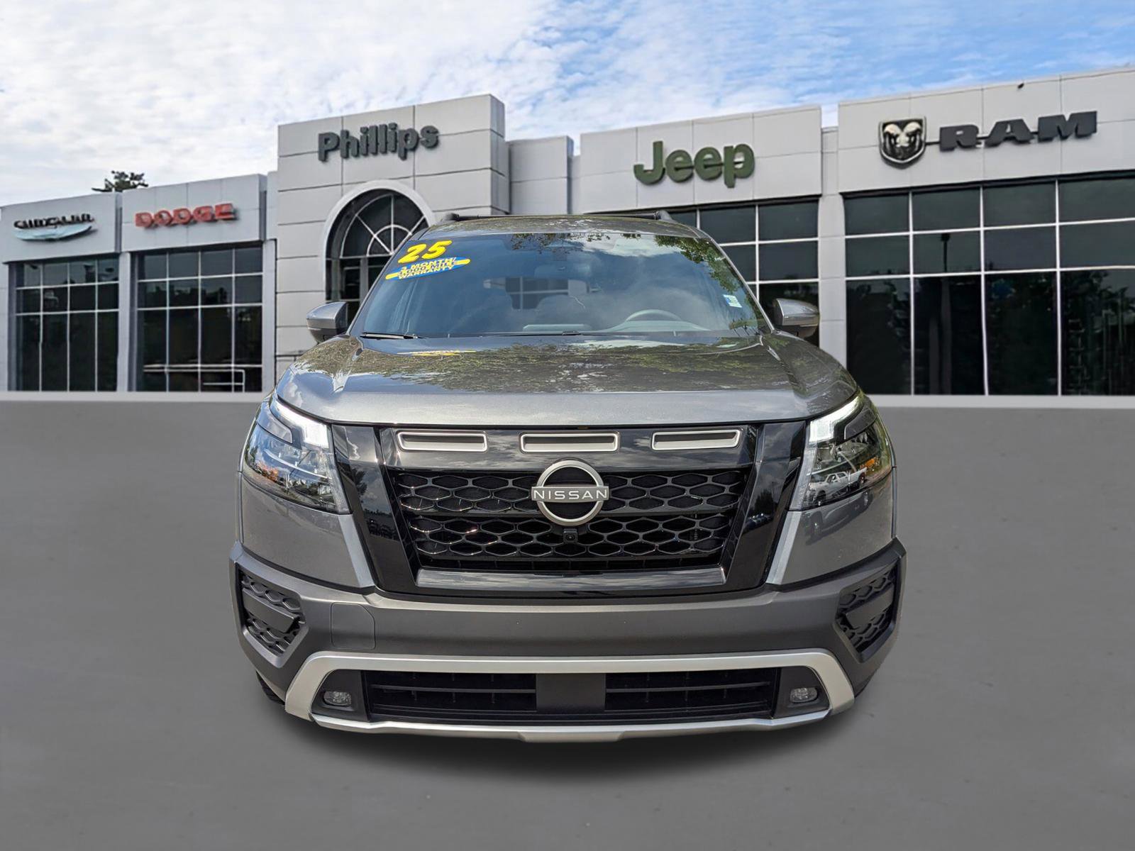 Used 2025 Nissan Pathfinder Rock Creek image 8