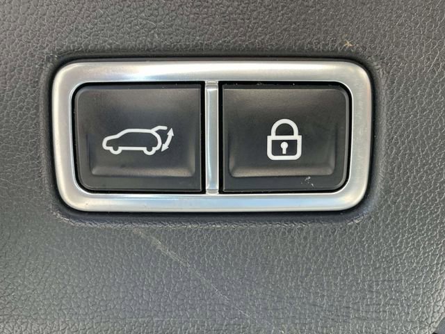 Certified 2022 Kia Sorento SX image 19