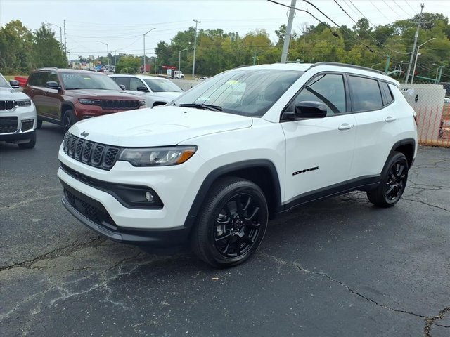 New 2026 Jeep Compass Latitude image 5