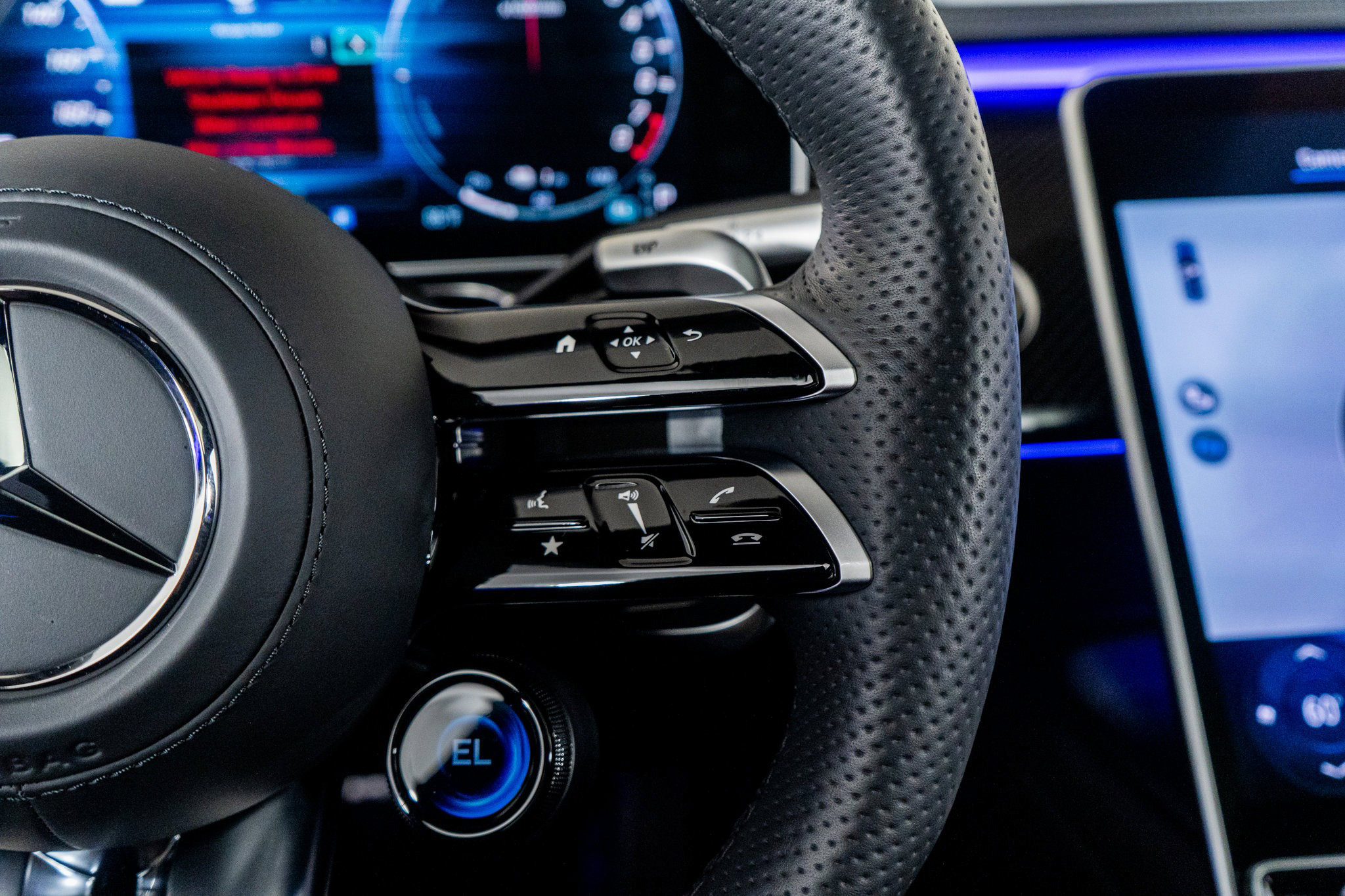 Used 2025 Mercedes-Benz S 63 AMG S w/ AMG Night Package image 51