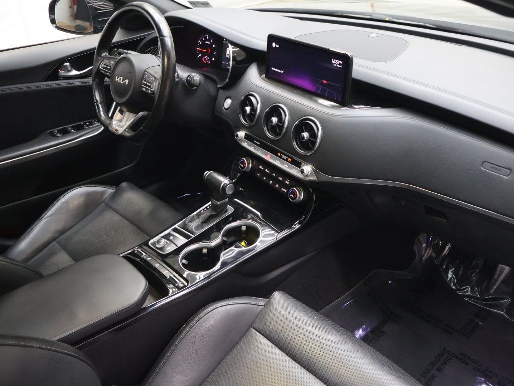 Used 2022 Kia Stinger GT-Line w/ Sun & Sound Package AWD/4WD image 10