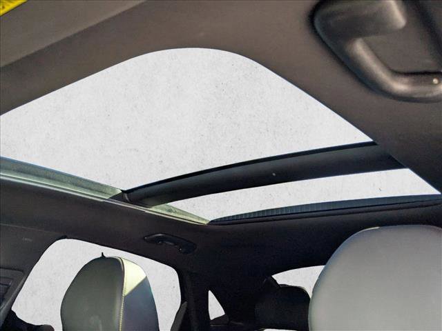 Used 2025 Kia K5 GT image 16