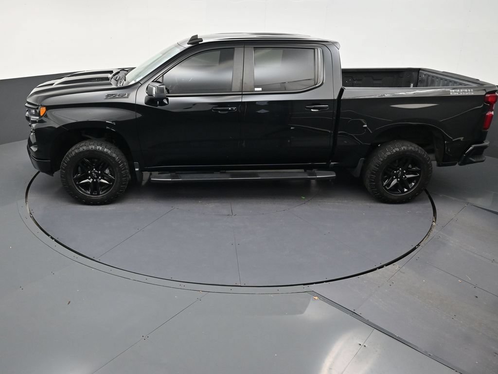 Used 2023 Chevrolet Silverado 1500 LT Trail Boss w/ LT Trail Boss Premium Package AWD/4WD image 14