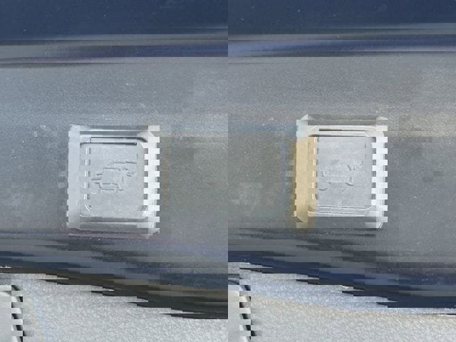 Used 2021 Toyota RAV4 XLE Premium image 34